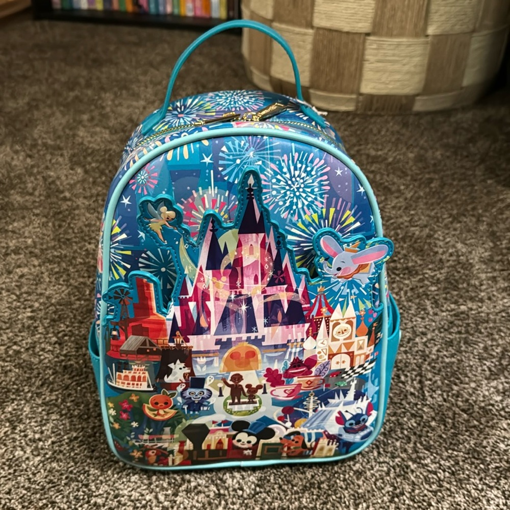 Disney parks magic Kingdom lounge fly bag. New with tags.